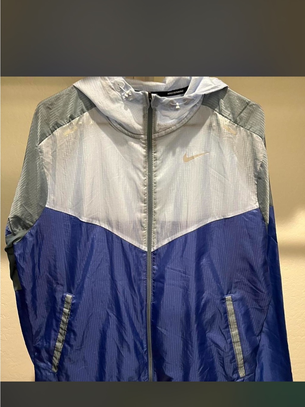 Nike Men's Blue, White & Gray Hooded Windbreaker